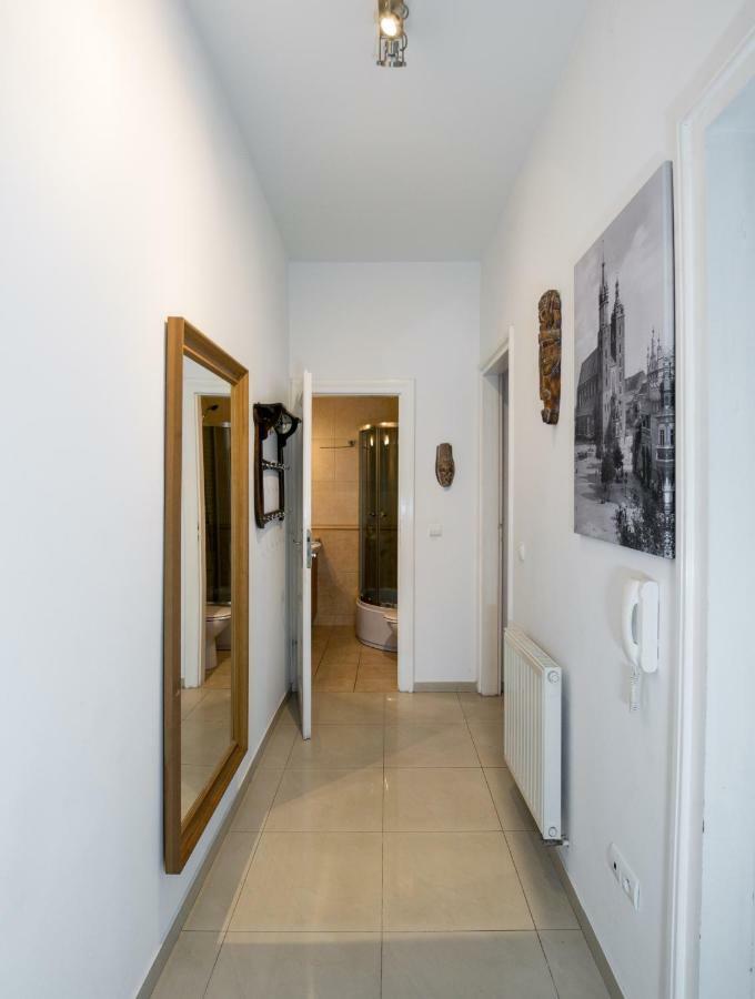 Cichy Apartament Obok Wawelu Tarlowska Cracovia Exterior foto