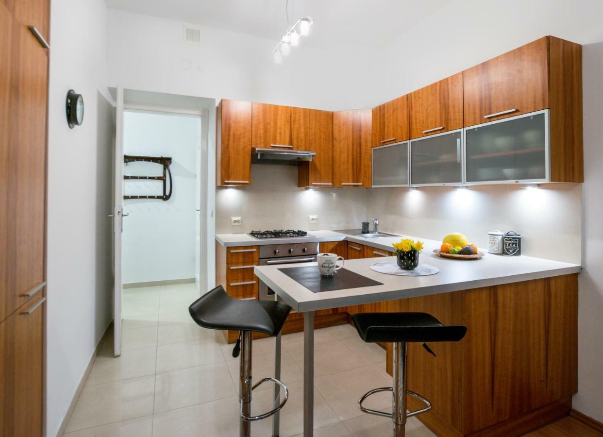 Cichy Apartament Obok Wawelu Tarlowska Cracovia Exterior foto
